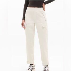NWOT - Athleta - Endless High Rise Cargo Pant - Size 10